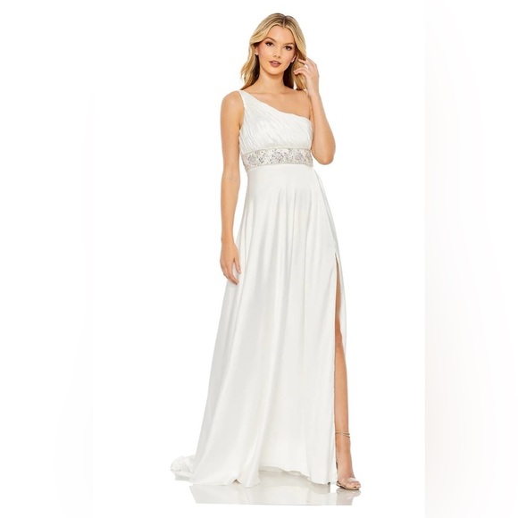 NWT Mac Duggal White Pleated One Shoulder Beaded Waist Gown with High Split 12